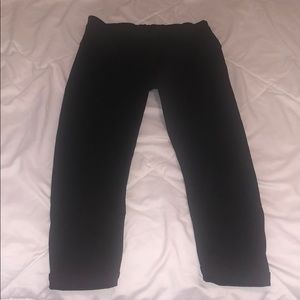 Capri length leggings